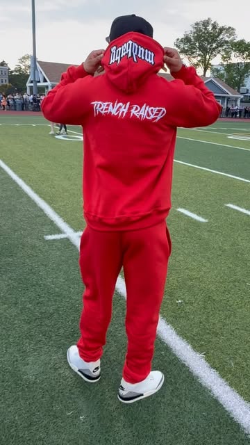 Grey and pink Out the mud flare suit