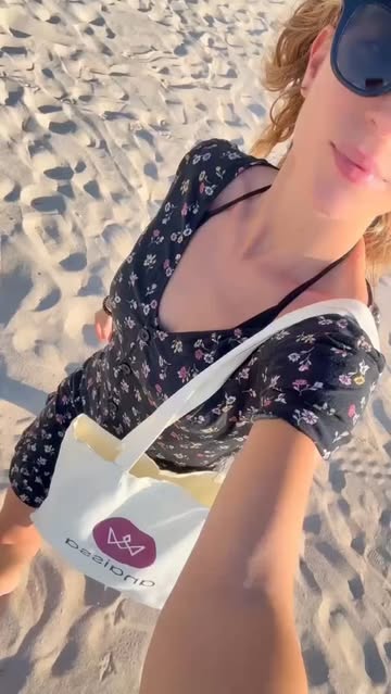 Instagram anaissa.official