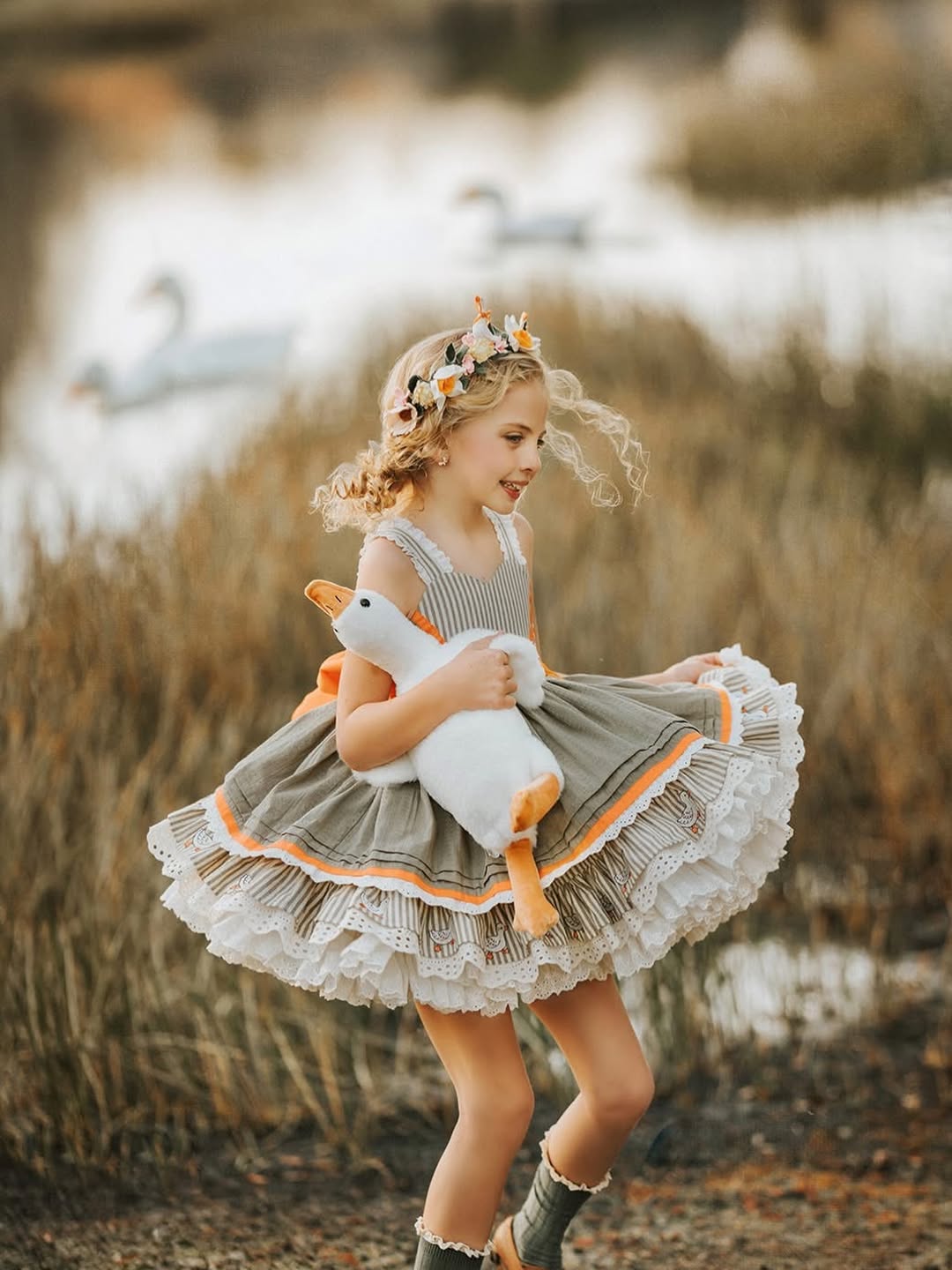 Cempasuchil Floating Halo Style /Marigold Floral Crown – Blossoms