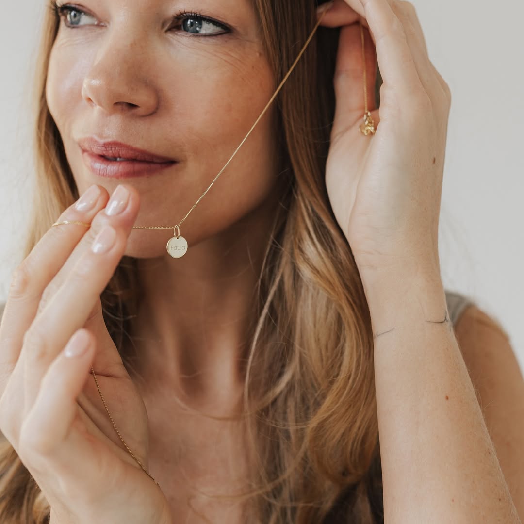 Instagram charlotteandsophie_official