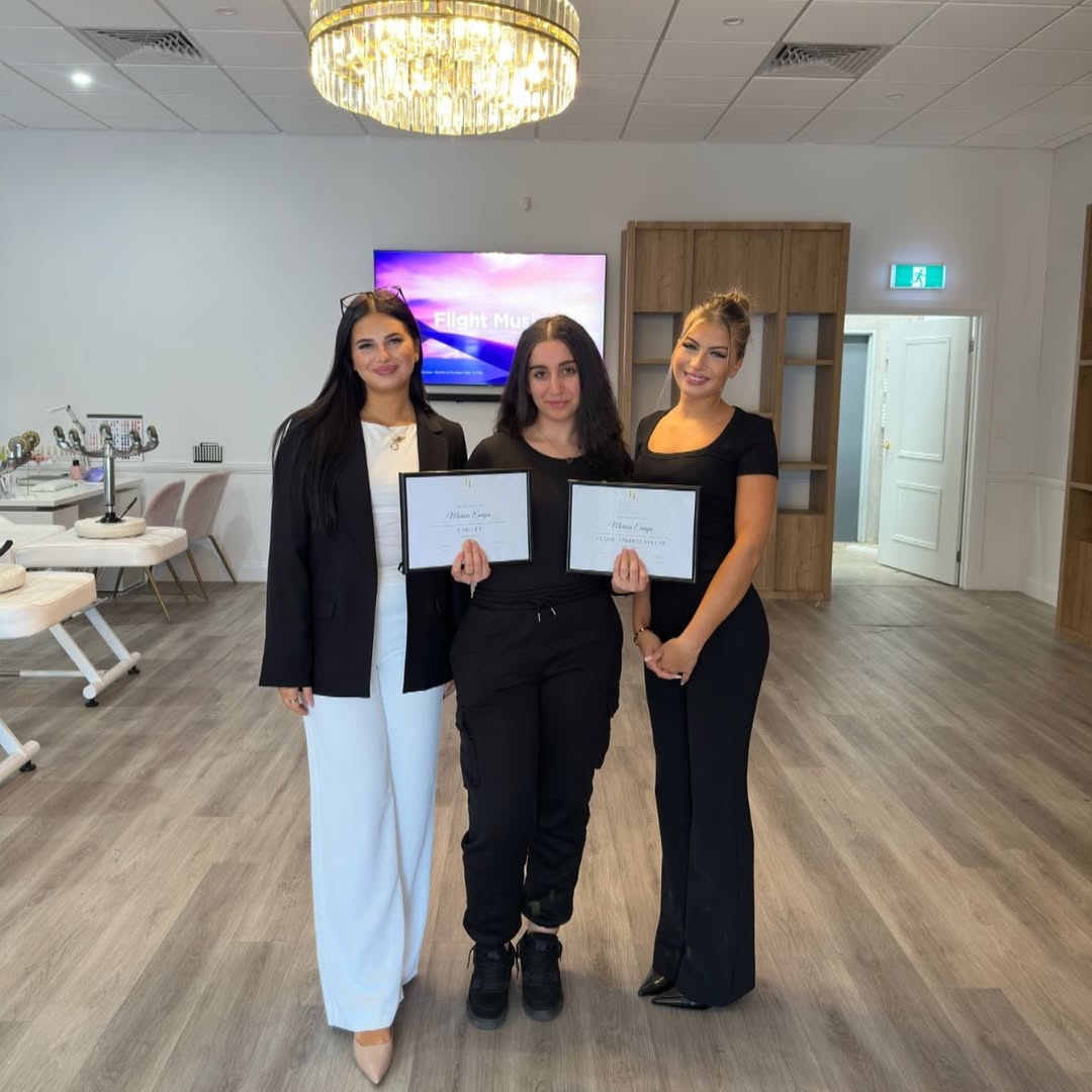 invidiouslashes_academy
