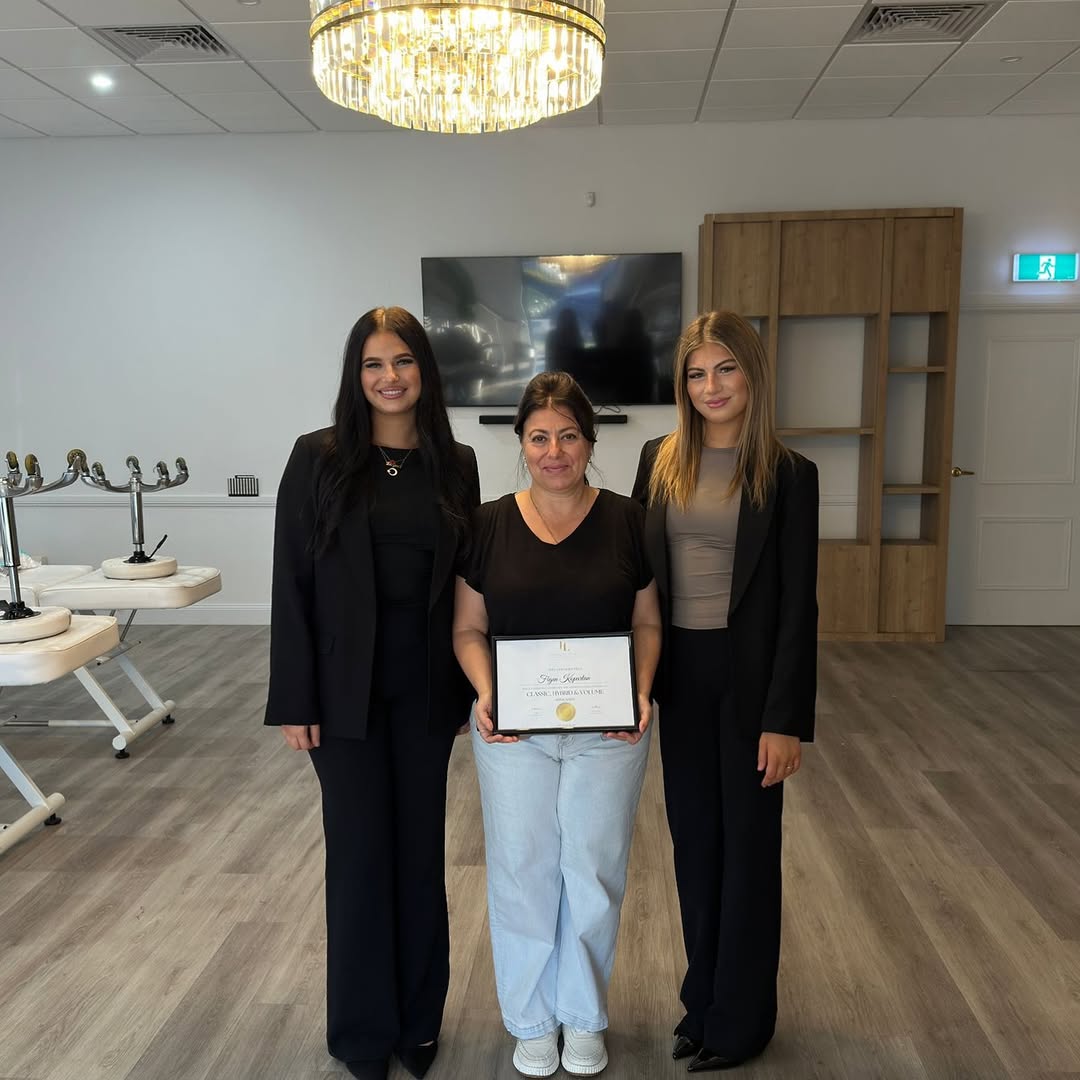 invidiouslashes_academy