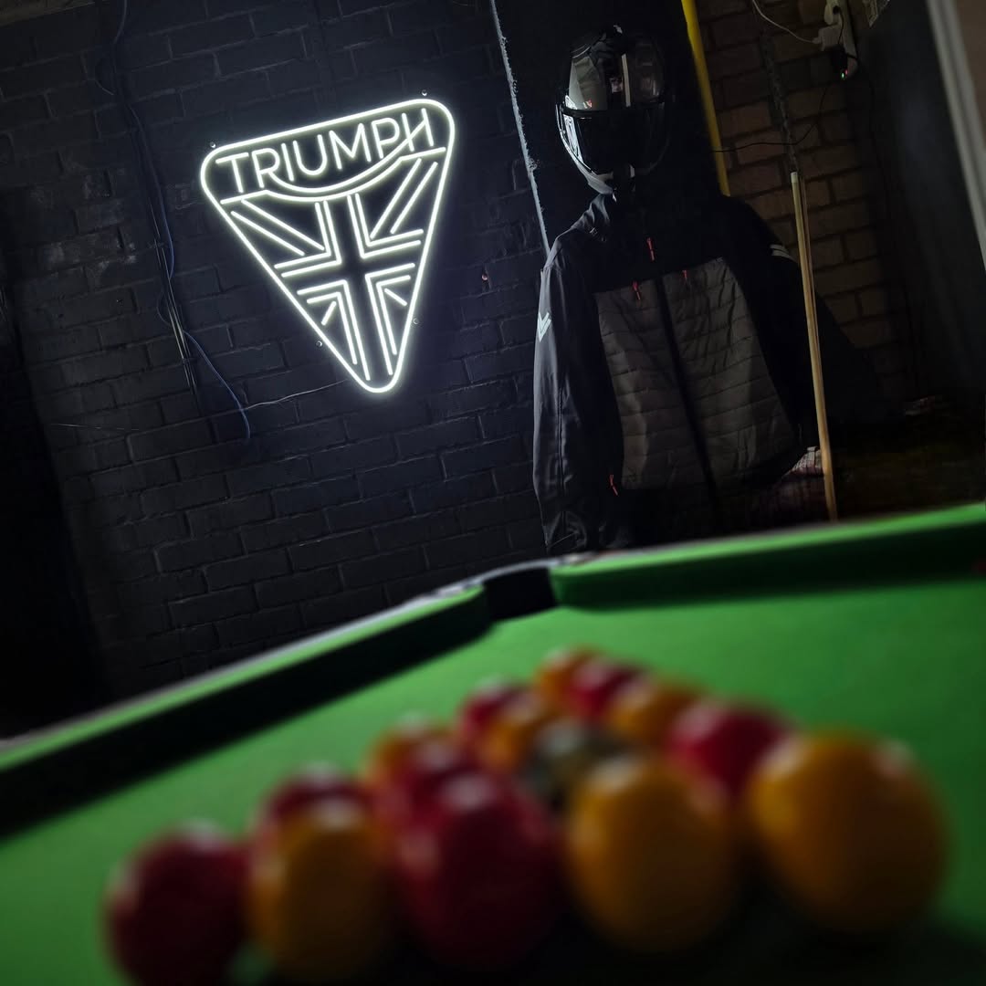 Instagram missionneonsigns