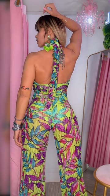 paradise_outfits2019