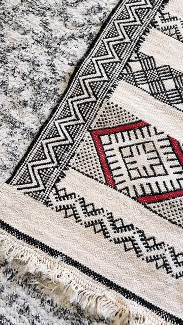 Instagram safia.rugs