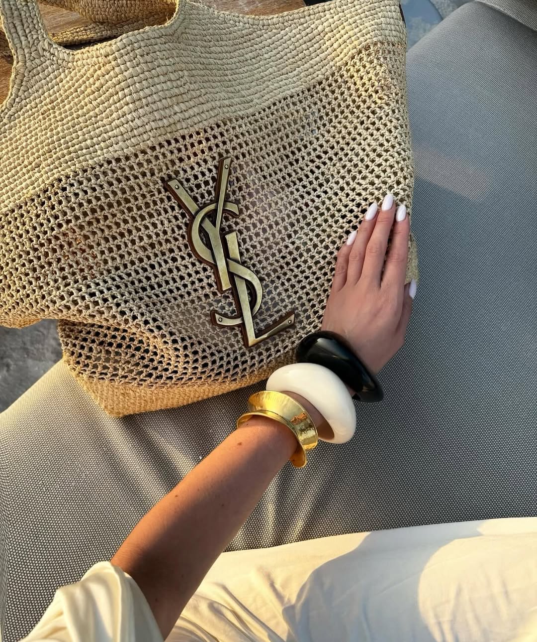 Fendi Gold Crystal Ring with F Logo Detail – Sellier Fendi Gold Crystal Ring with F Logo Detail – Sellier