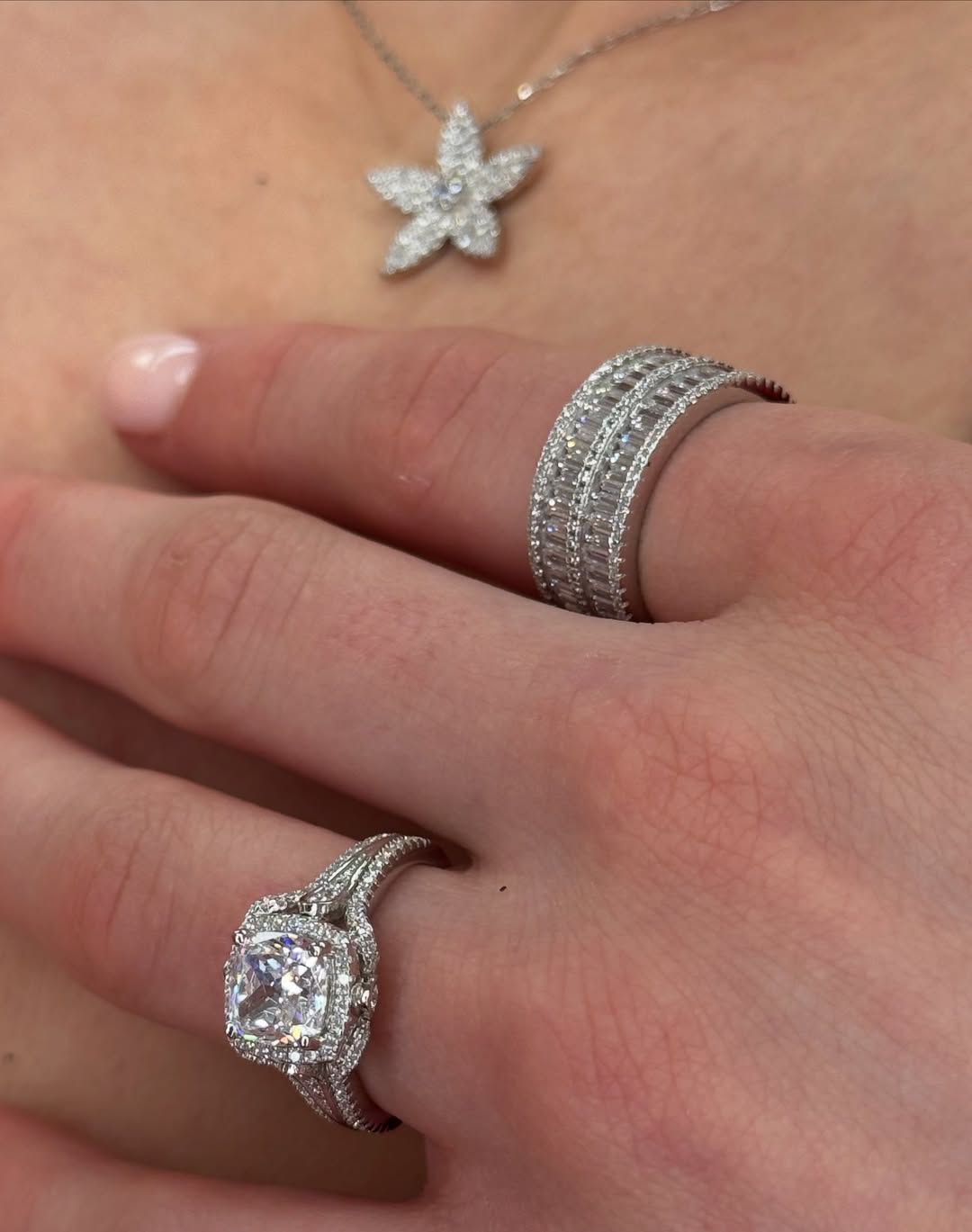 有名なブランド Levian Suzy Yellow Coil Zirconia Cubic White Silver Sterling アクセサリー