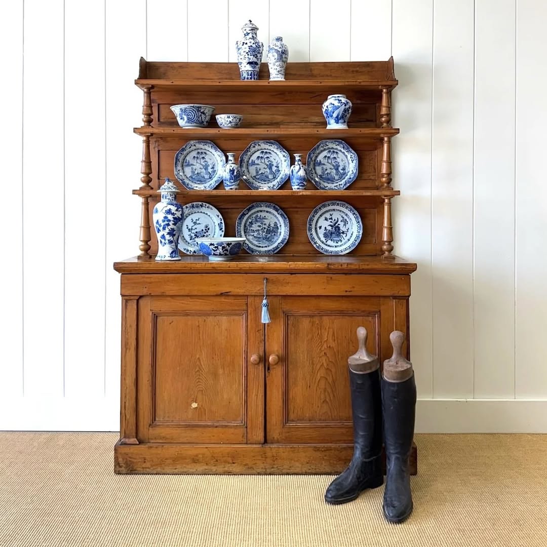 Instagram the_parsons_nose_antiques