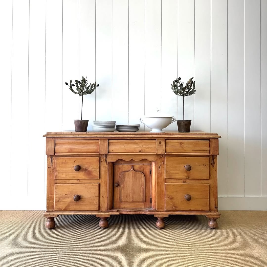 Instagram the_parsons_nose_antiques