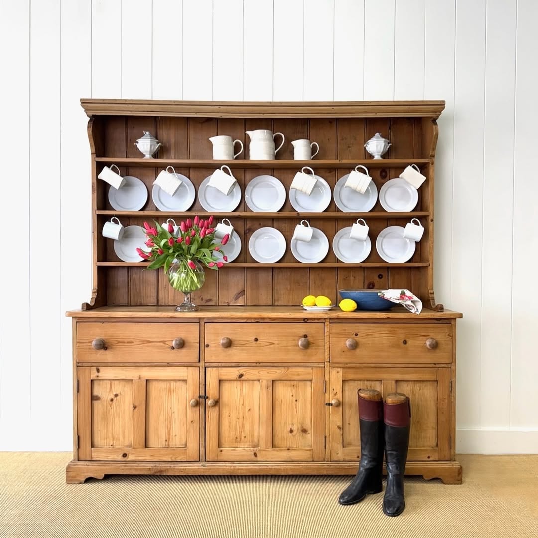 Instagram the_parsons_nose_antiques
