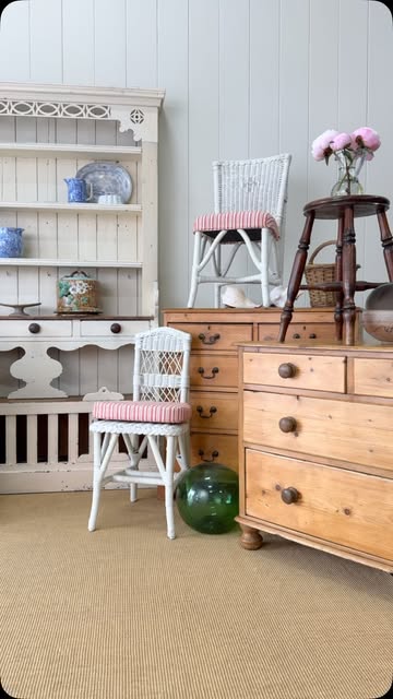 Instagram the_parsons_nose_antiques