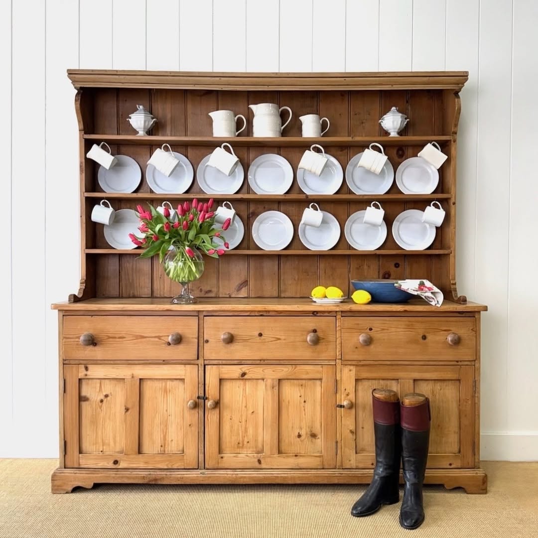Instagram the_parsons_nose_antiques