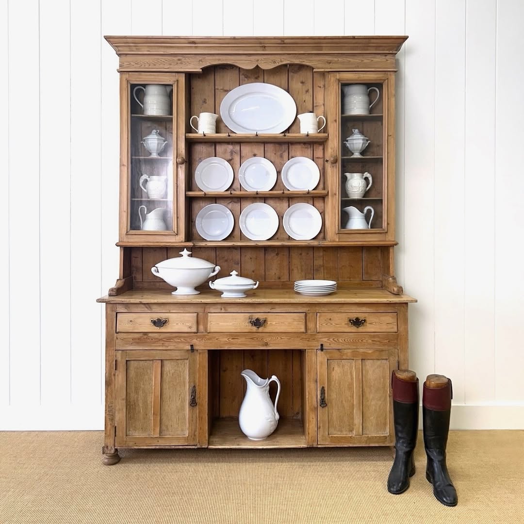 Instagram the_parsons_nose_antiques