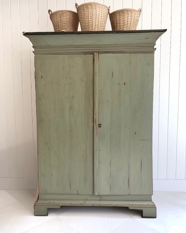 Instagram the_parsons_nose_antiques