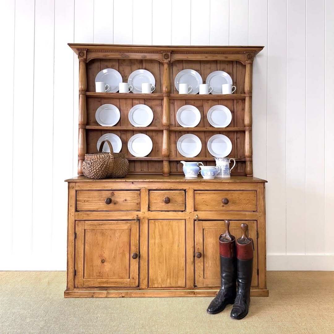 Instagram the_parsons_nose_antiques