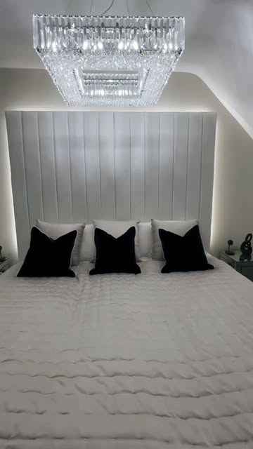 Instagram thelightingvault