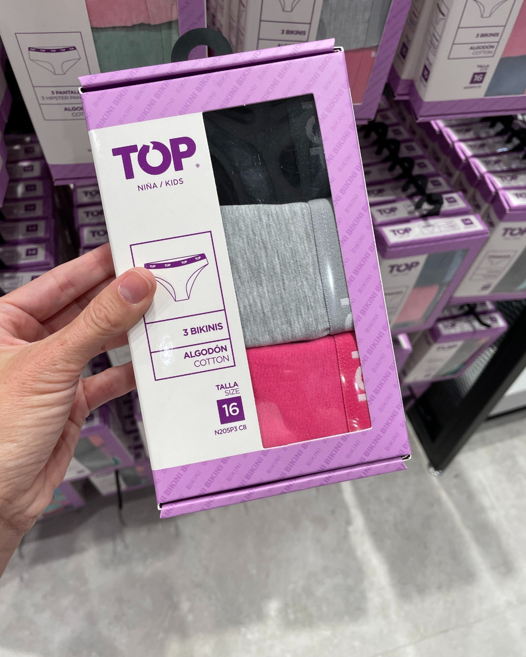 Instagram topwear.us