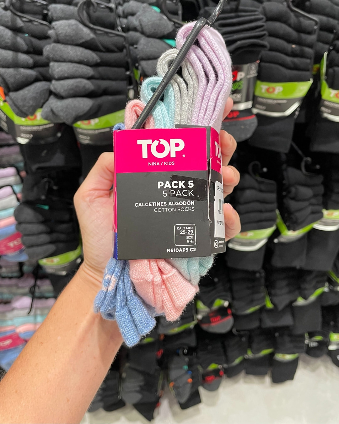 Instagram topwear.us